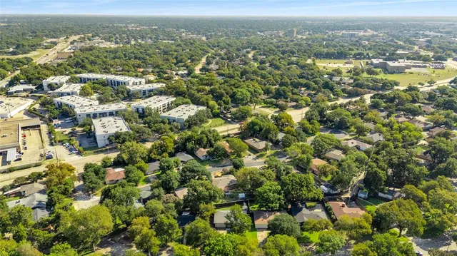 $369,500 | 2342 Fenestra Drive, Dallas, TX 75228