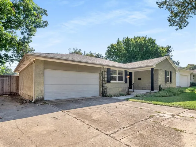 $369,500 | 2342 Fenestra Drive, Dallas, TX 75228