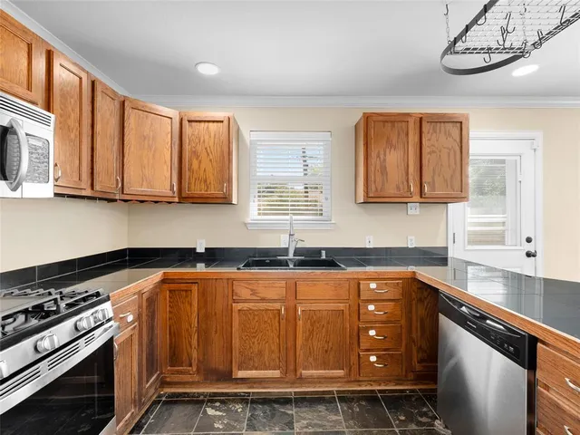 $369,500 | 2342 Fenestra Drive, Dallas, TX 75228