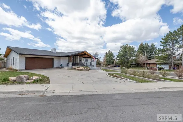 $730,000 | 460 Rolling Hills Drive, Rexburg, ID 83440