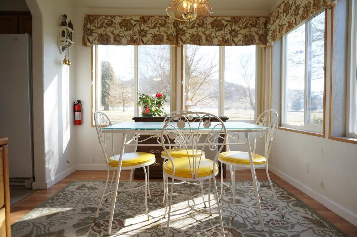 11011 Eastside Road Fort Jones, CA 96032 - Photo 16 of 26 Gallery Image 16