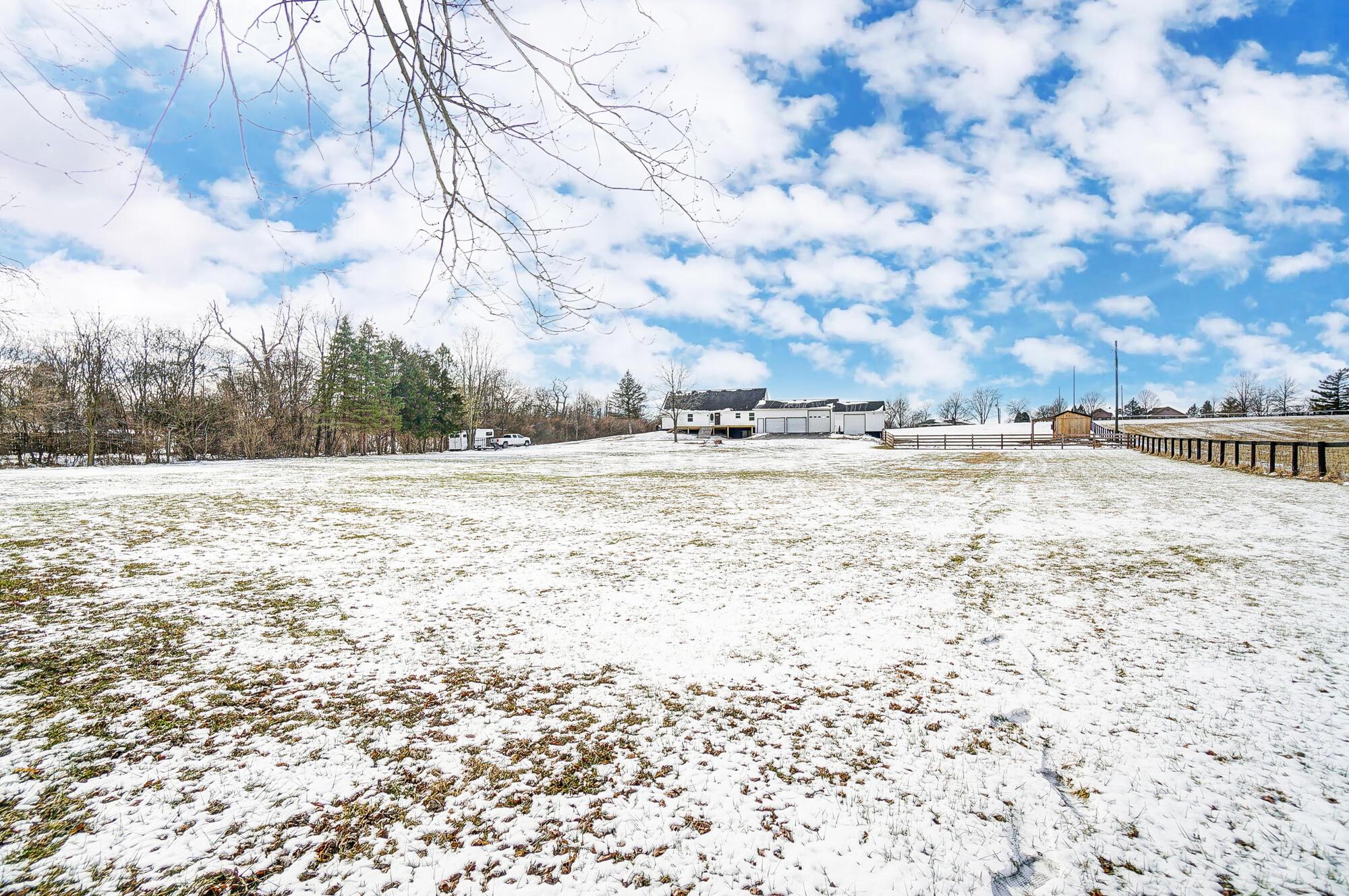 1298 Alton Road Galloway, OH 43119 - Photo 66 of 78 069