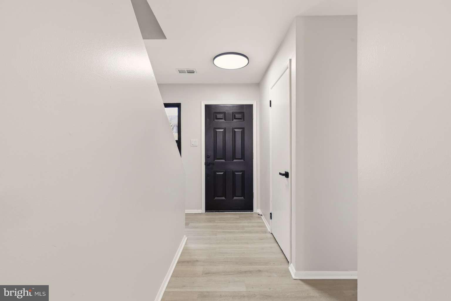 804 Mason Run Pine Hill, NJ 08021 - Photo 7 of 15 a view of a hallway