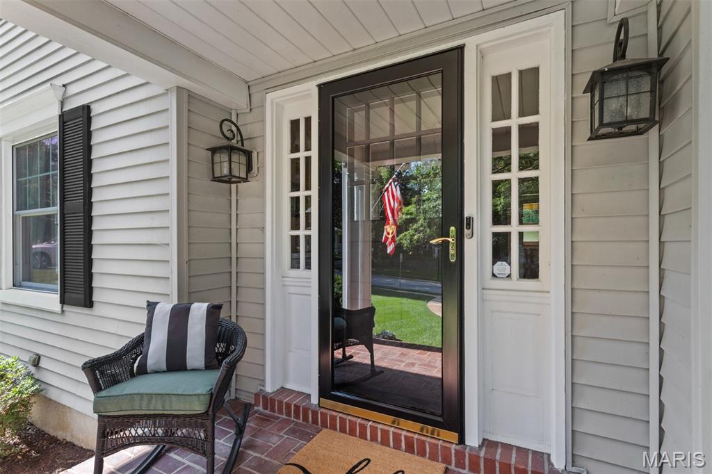 204 Spencer Road Webster Groves, MO 63119 - Photo 6 of 76