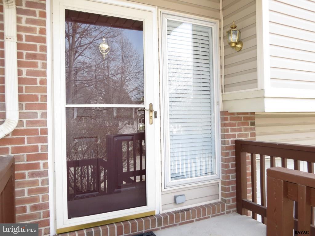 270 Greenleaf Road York, PA 17406 - Photo 3 of 36 Gallery Image 3