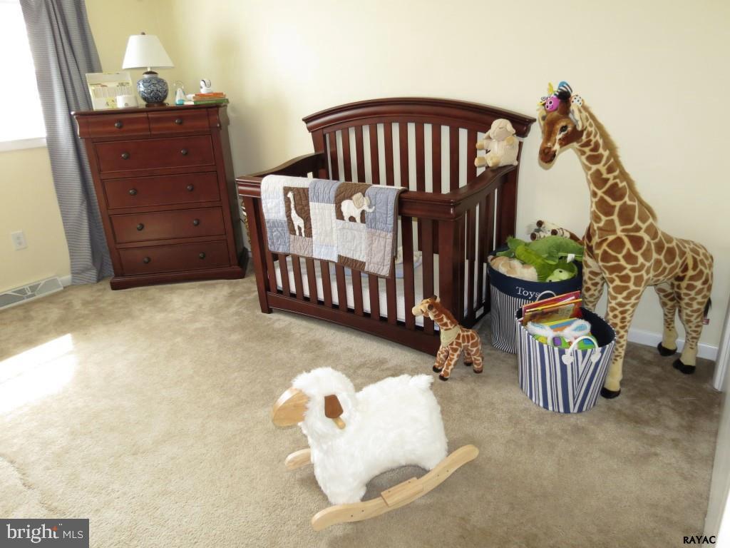 270 Greenleaf Road York, PA 17406 - Photo 22 of 36 Gallery Image 22