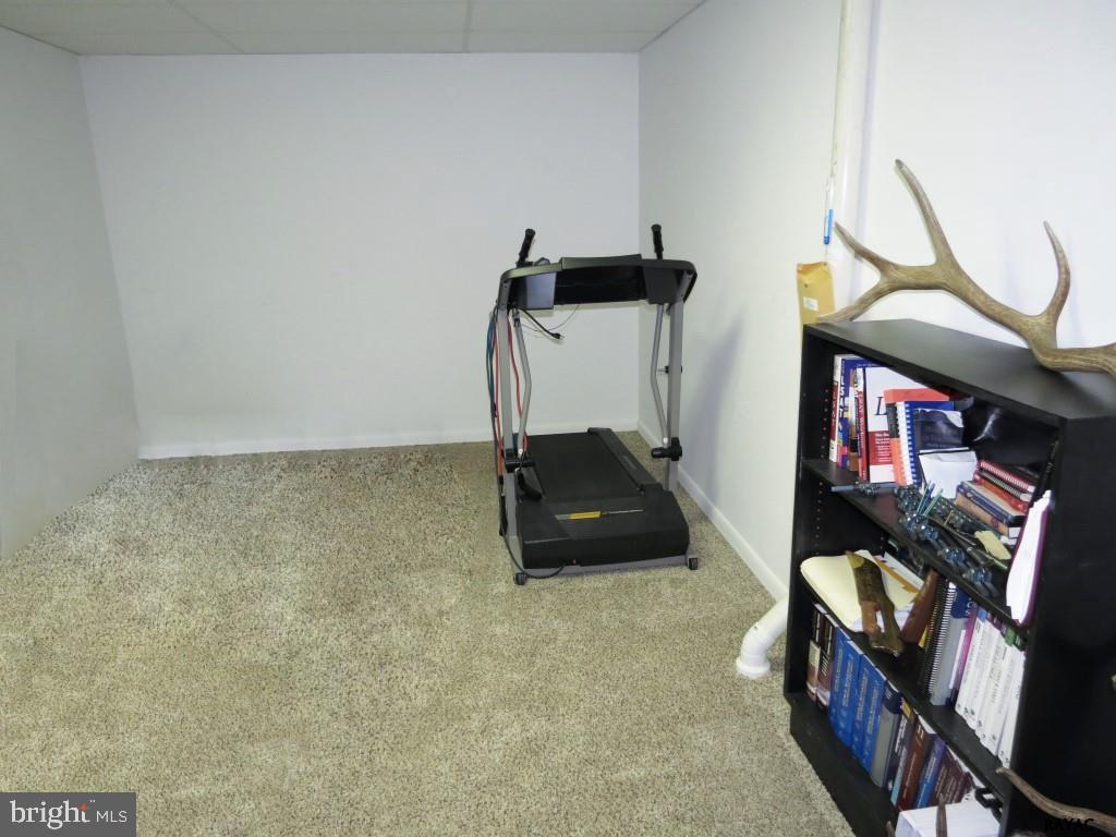 270 Greenleaf Road York, PA 17406 - Photo 27 of 36 Gallery Image 27