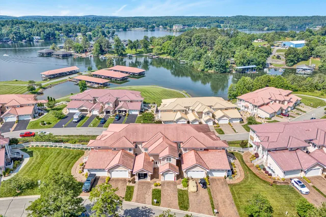 $849,950 | 1066 Siesta Key Court, Moneta, VA 24121