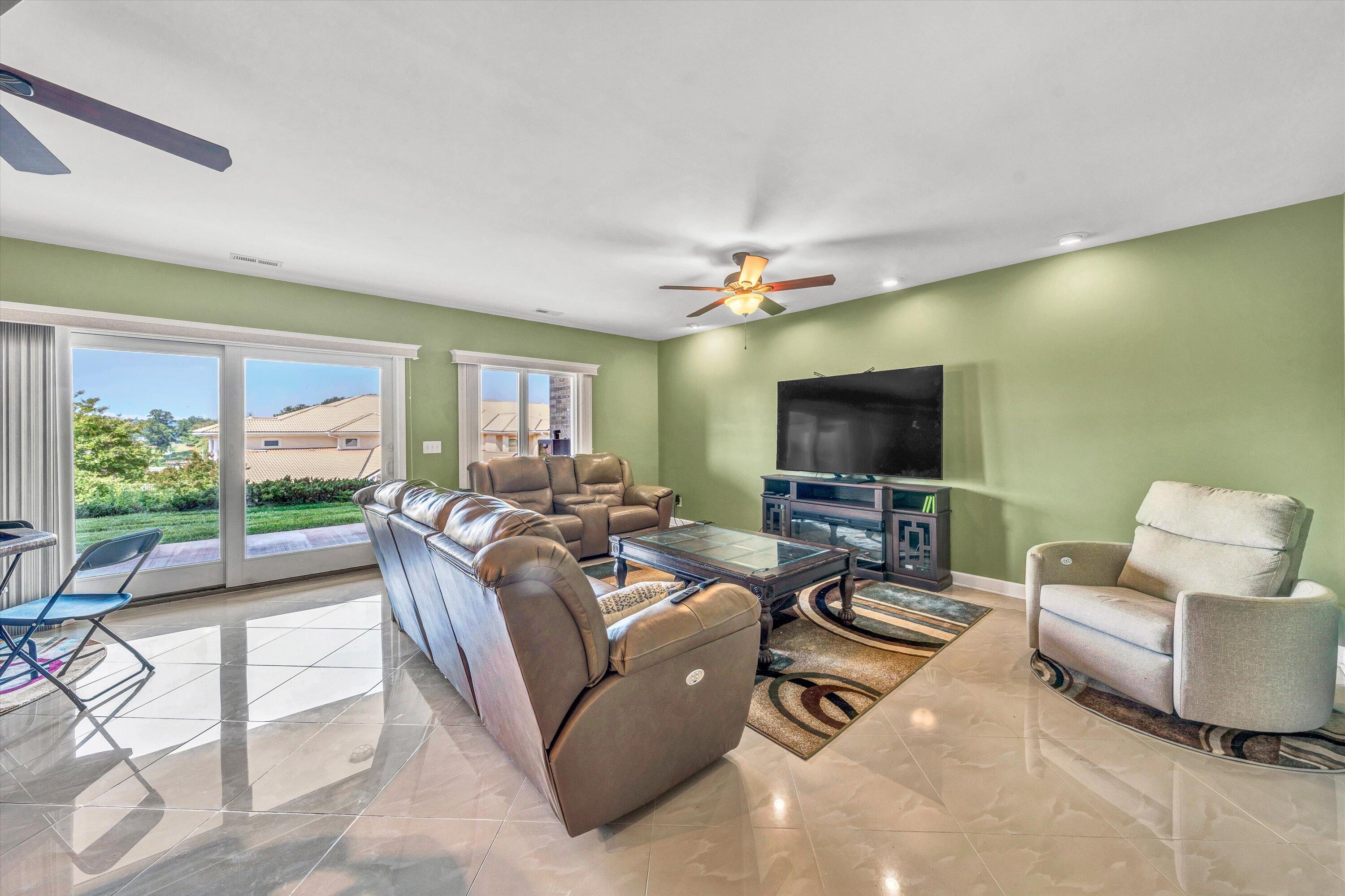 1066 Siesta Key Court Moneta, VA 24121 - Photo 25 of 51 1066 Siesta Key Court (32)