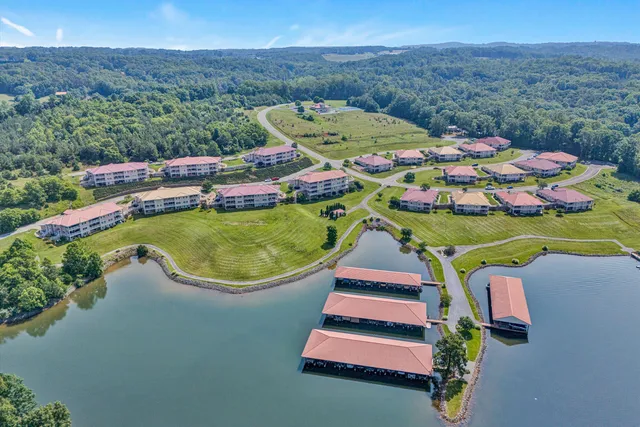 $849,950 | 1066 Siesta Key Court, Moneta, VA 24121