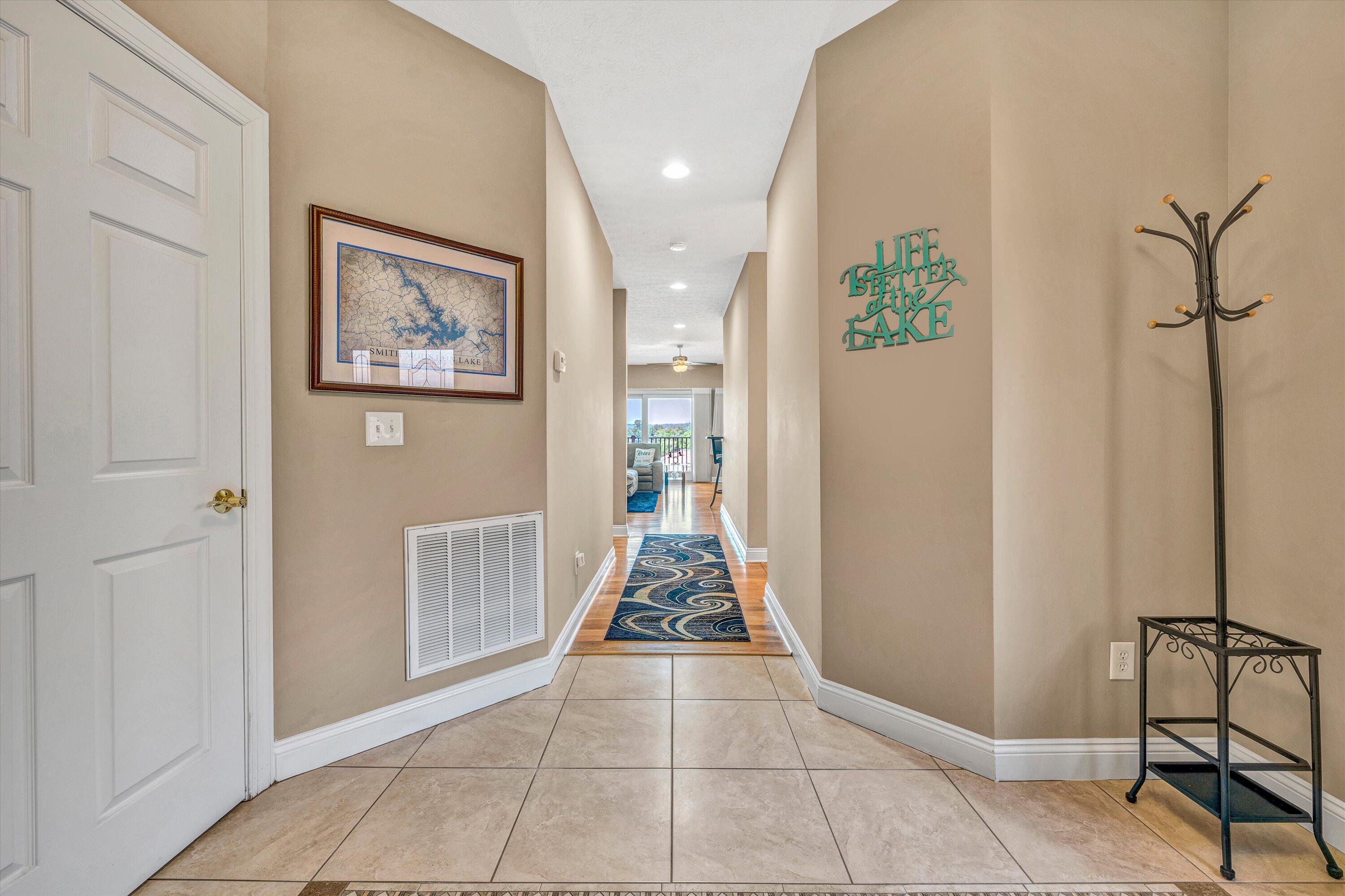 1066 Siesta Key Court Moneta, VA 24121 - Photo 4 of 51 1066 Siesta Key Court (11)