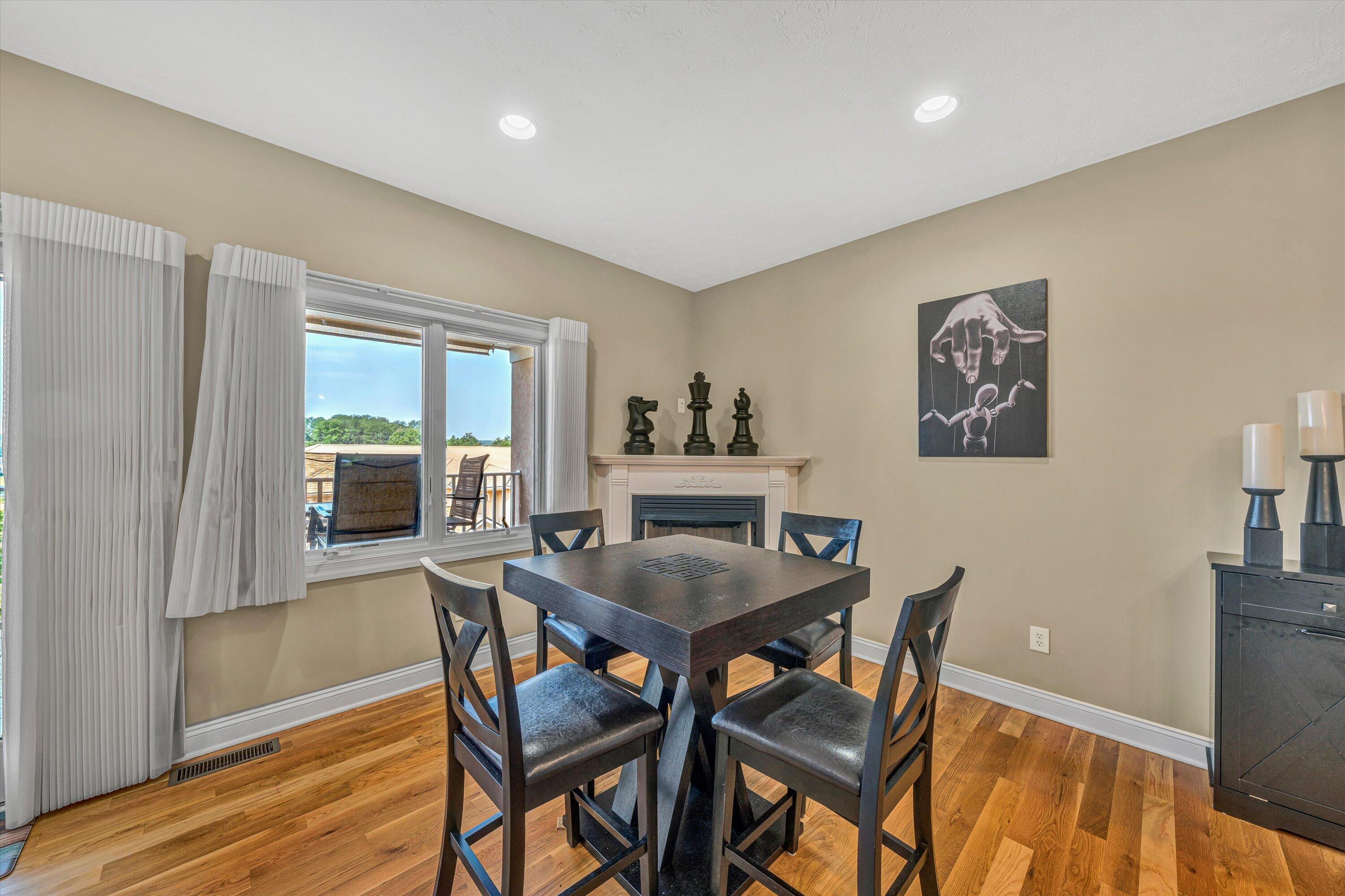 1066 Siesta Key Court Moneta, VA 24121 - Photo 7 of 51 1066 Siesta Key Court (16)