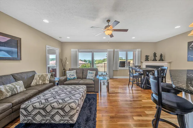 $849,950 | 1066 Siesta Key Court, Moneta, VA 24121