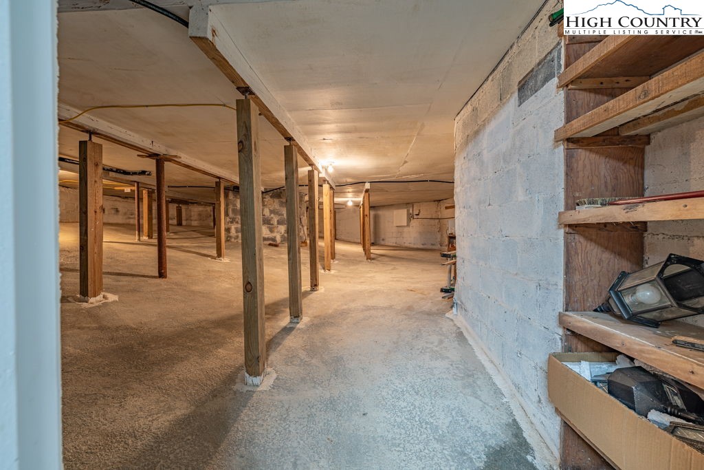 103 Raven Road Beech Mountain, NC 28604 - Photo 36 of 49 Gallery Image 36