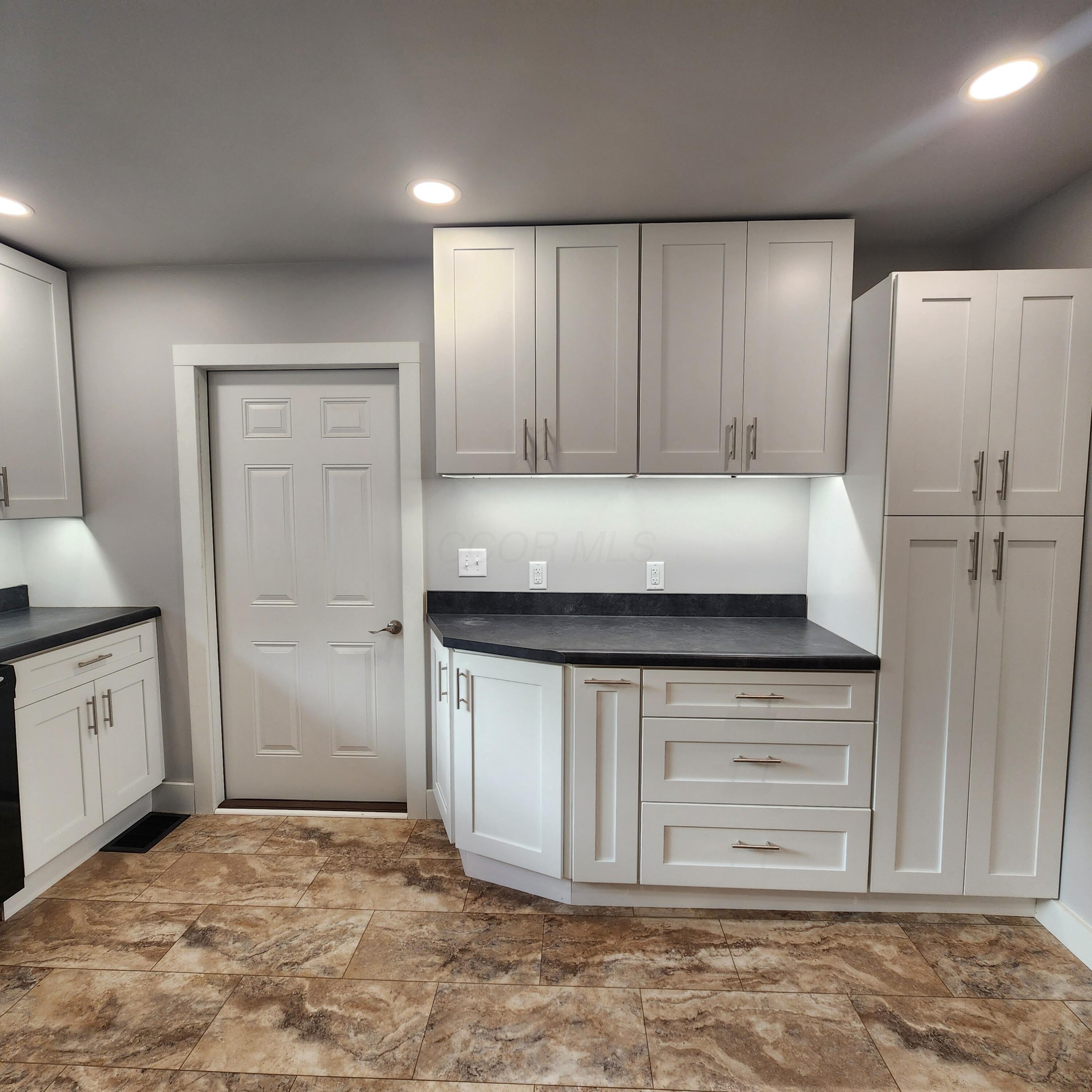 471 Haines Road Sycamore, OH 44882 - Photo 14 of 50 1000012367