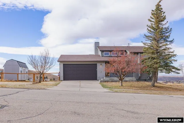 $397,900 | 231 Highridge, Evanston, WY 82930
