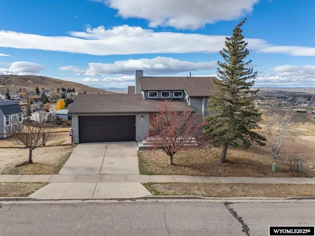 $397,900 | 231 Highridge, Evanston, WY 82930