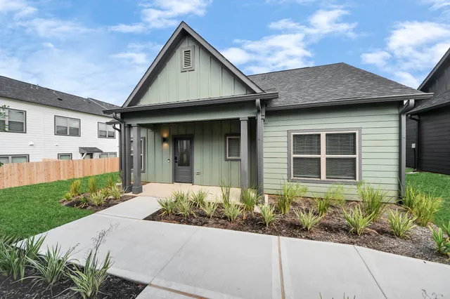 $1,529 | 7711 Longmire Road, Unit 58, Conroe, TX 77304