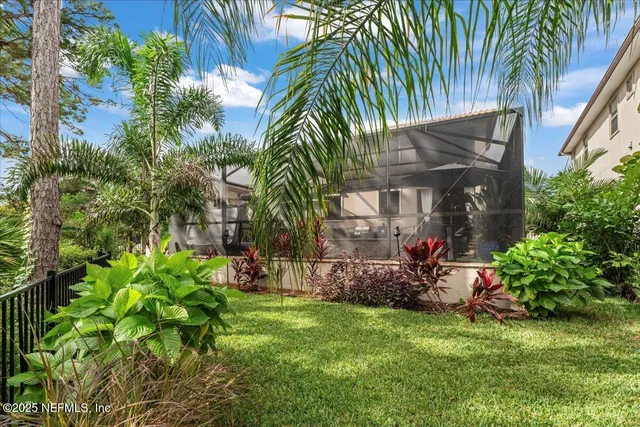 a black and white photo of a mirror