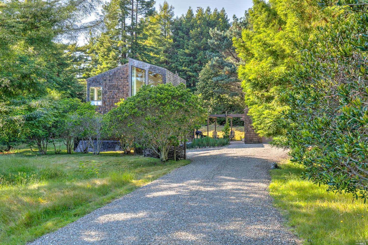 305 Halcyon, Gualala, CA 95445 Compass