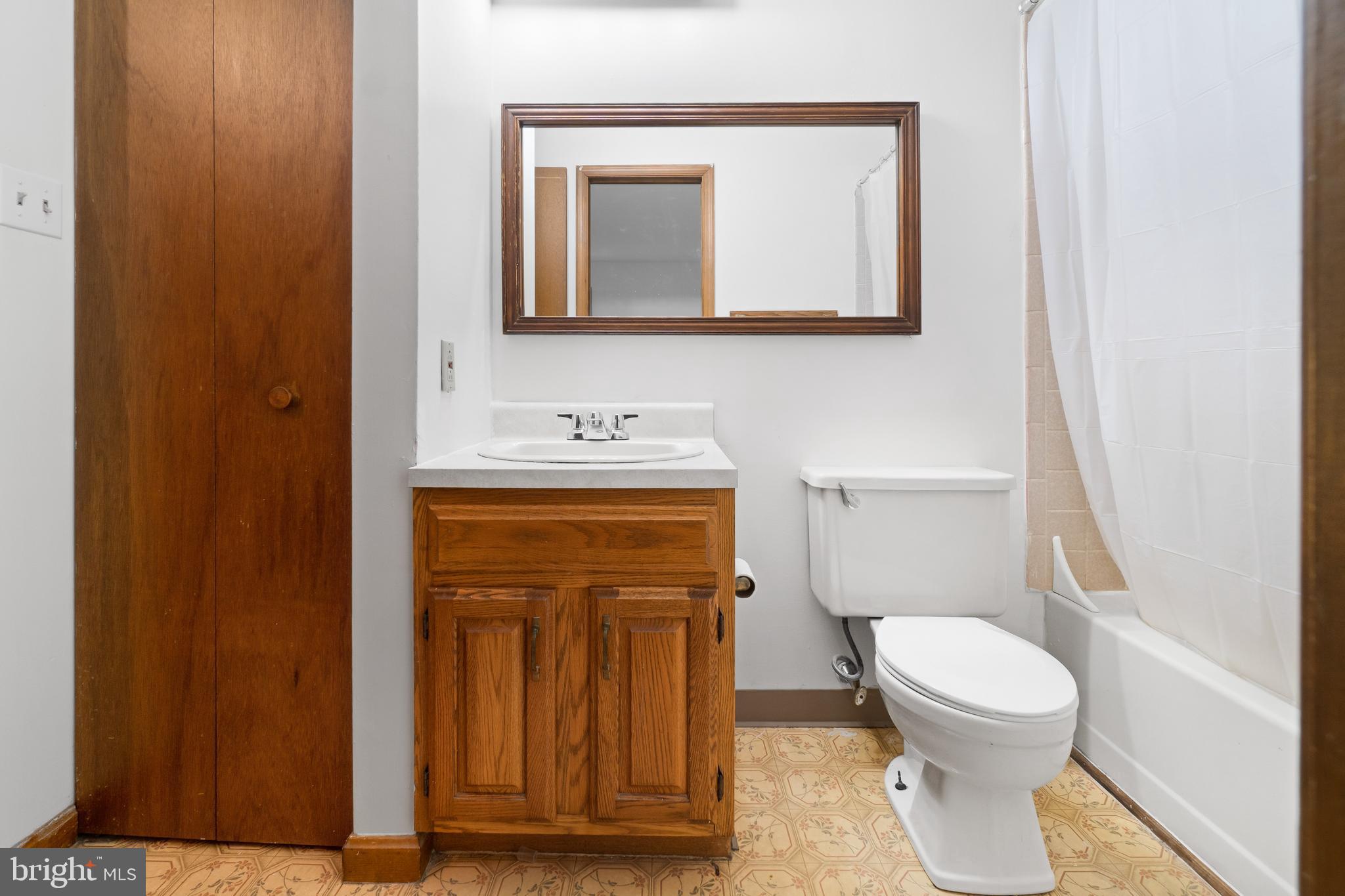 2047 Old Elk Neck Road Elkton, MD 21921 - Photo 4 of 15 Bathroom