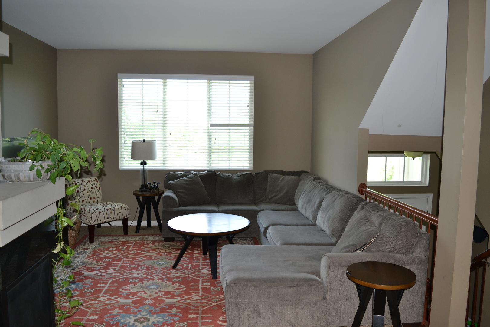 3372 Cameron Drive Elgin, IL 60124 - Photo 2 of 18 a living room with furniture and a window