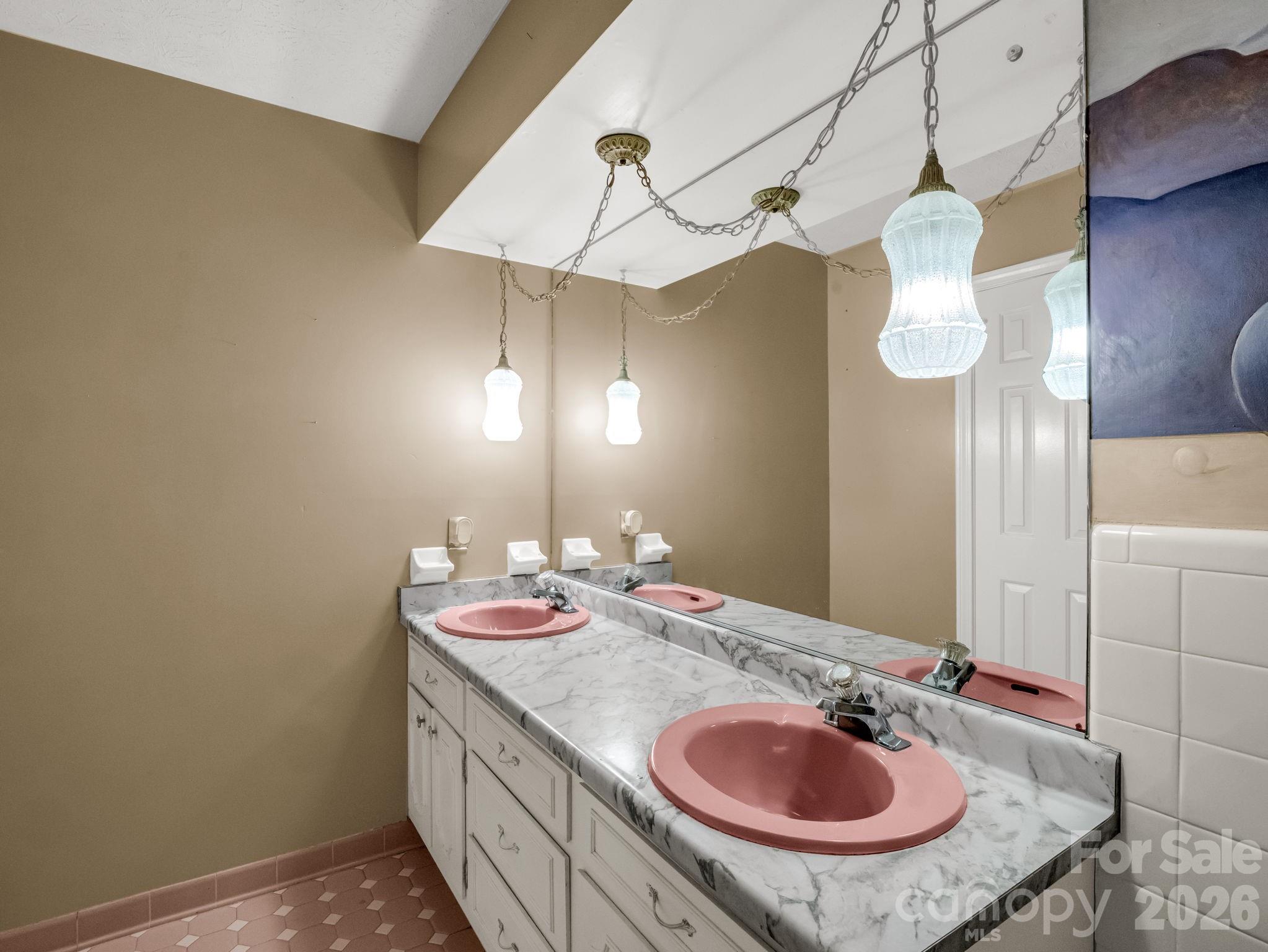 1867 Fruitland Road Hendersonville, NC 28792 - Photo 26 of 47