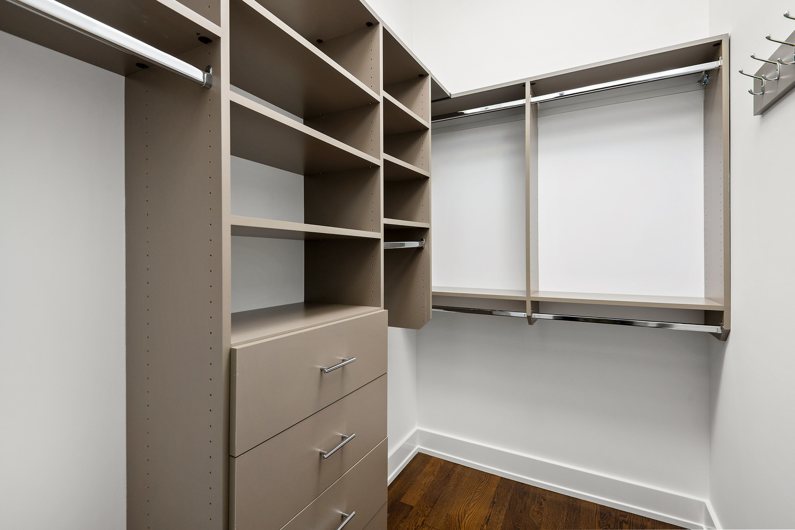 2908 North Burling Street, Unit 3 Chicago, IL 60657 - Photo 15 of 22