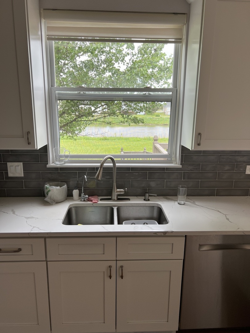 11614 Decathalon Lane Plainfield, IL 60585 - Photo 3 of 17