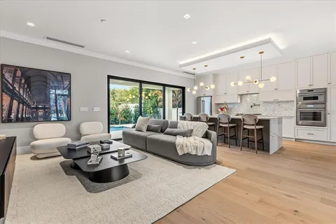 $1,680,000 | 2415 Laura Place, Orlando, FL 32803