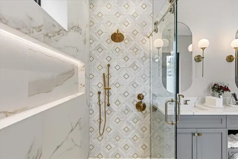 $1,680,000 | 2415 Laura Place, Orlando, FL 32803