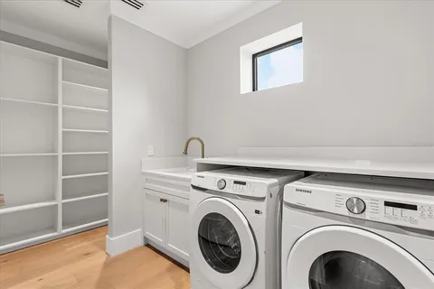 $1,680,000 | 2415 Laura Place, Orlando, FL 32803