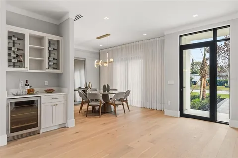 $1,680,000 | 2415 Laura Place, Orlando, FL 32803