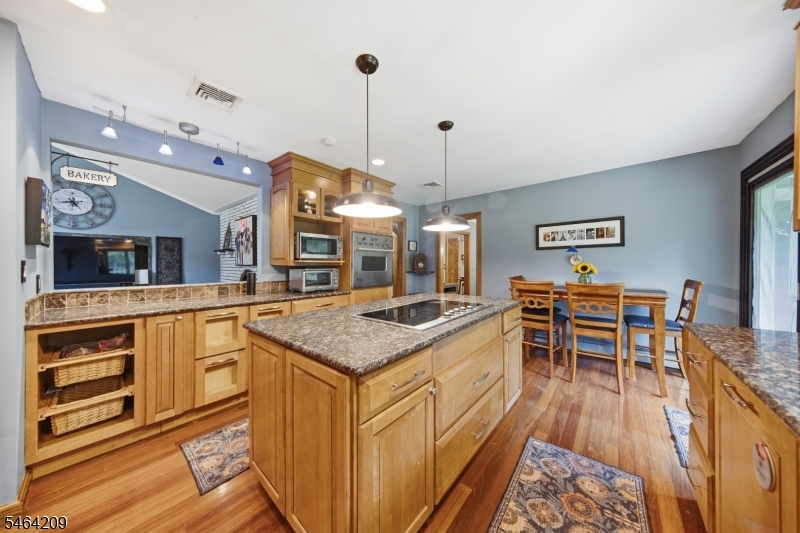 161 Pequest Road Andover, NJ 07821 - Photo 17 of 48 Gallery Image 17