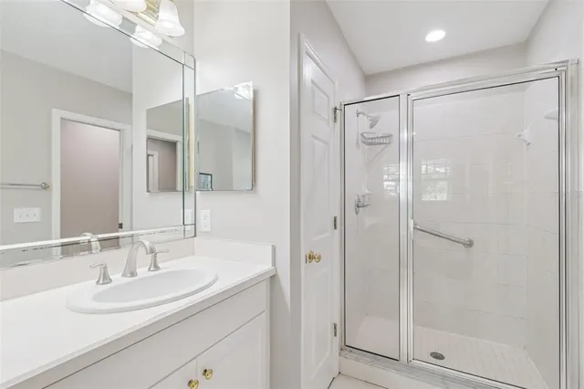 $3,950 | 2858 Bayshore Trails Drive, Tampa, FL 33611