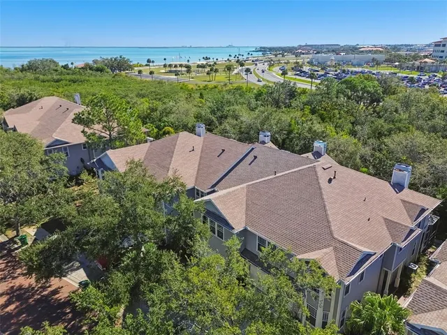 $3,950 | 2858 Bayshore Trails Drive, Tampa, FL 33611