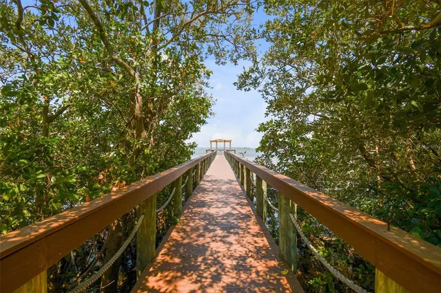 $3,950 | 2858 Bayshore Trails Drive, Tampa, FL 33611