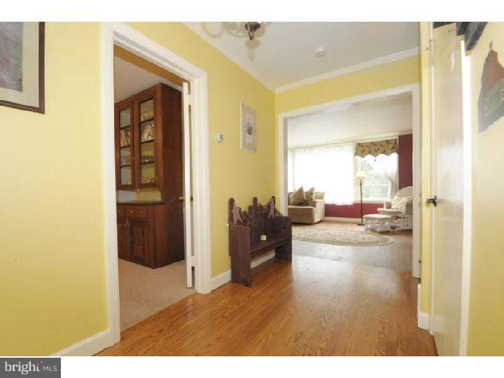 1720 Riverview Road Gladwyne, PA 19035 - Photo 4 of 18 Hallway