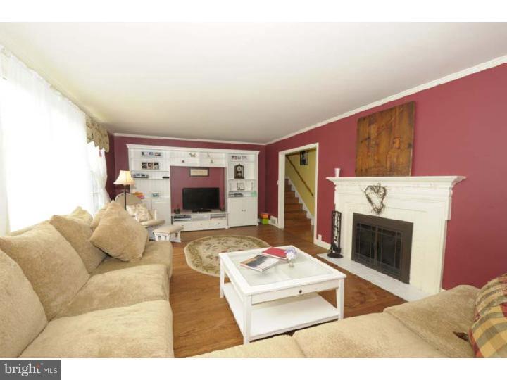 1720 Riverview Road Gladwyne, PA 19035 - Photo 7 of 18 Living Room