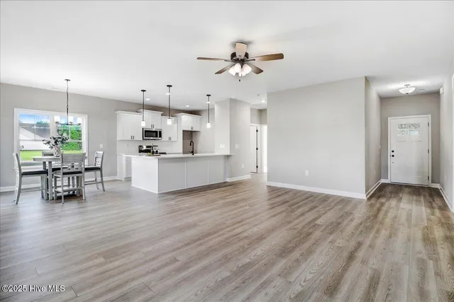 $342,486 | 3803 Huntcliff Drive, La Grange, NC 28551