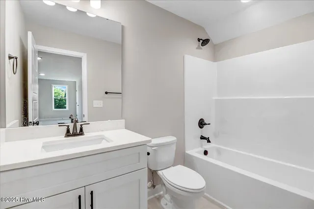 $342,486 | 3803 Huntcliff Drive, La Grange, NC 28551