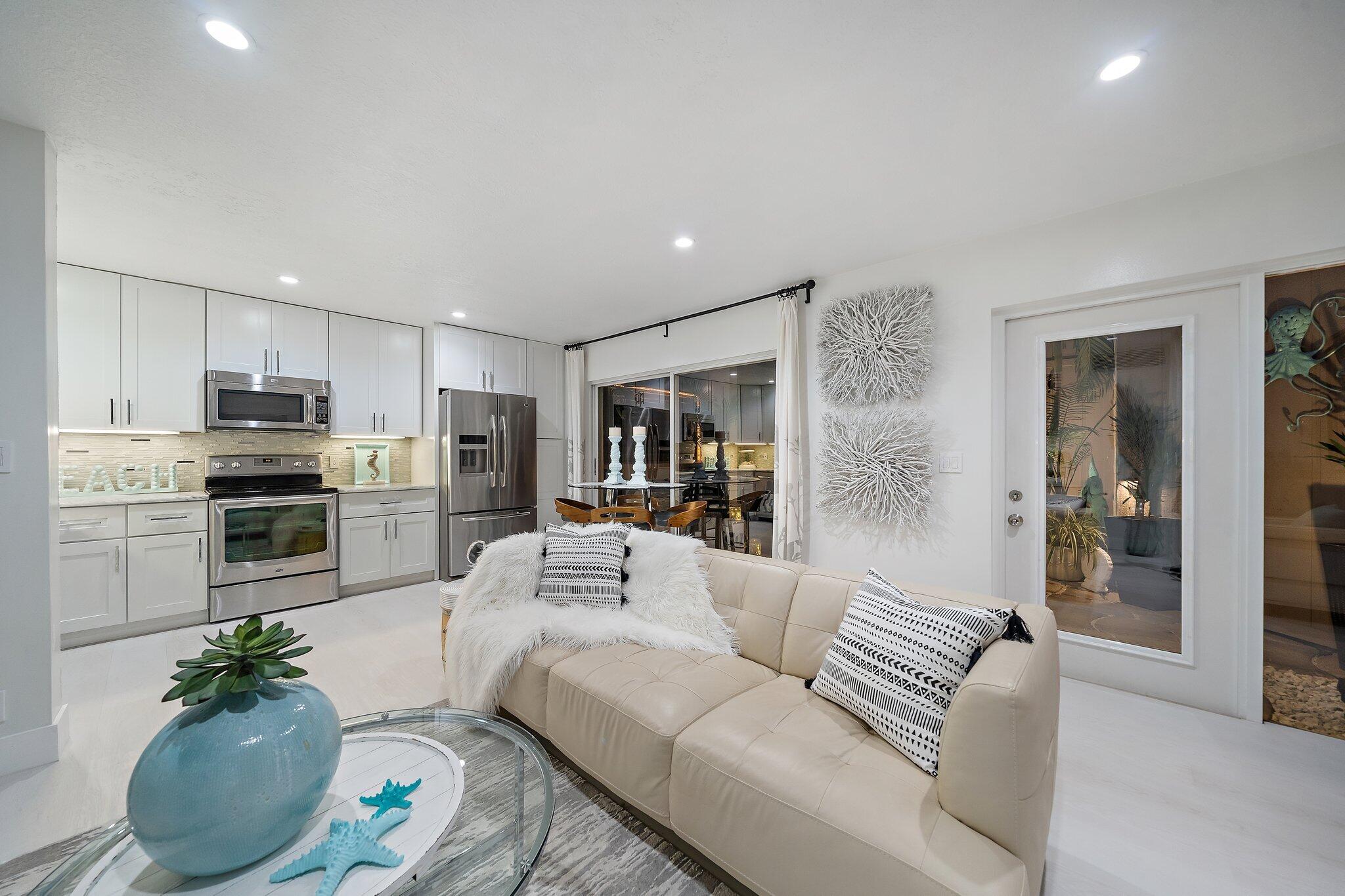 1605 Highway 1, Unit 14D Jupiter, FL 33477 - Photo 14 of 48 014-1605US1NSL14D-Jupiter-FL-SMALL
