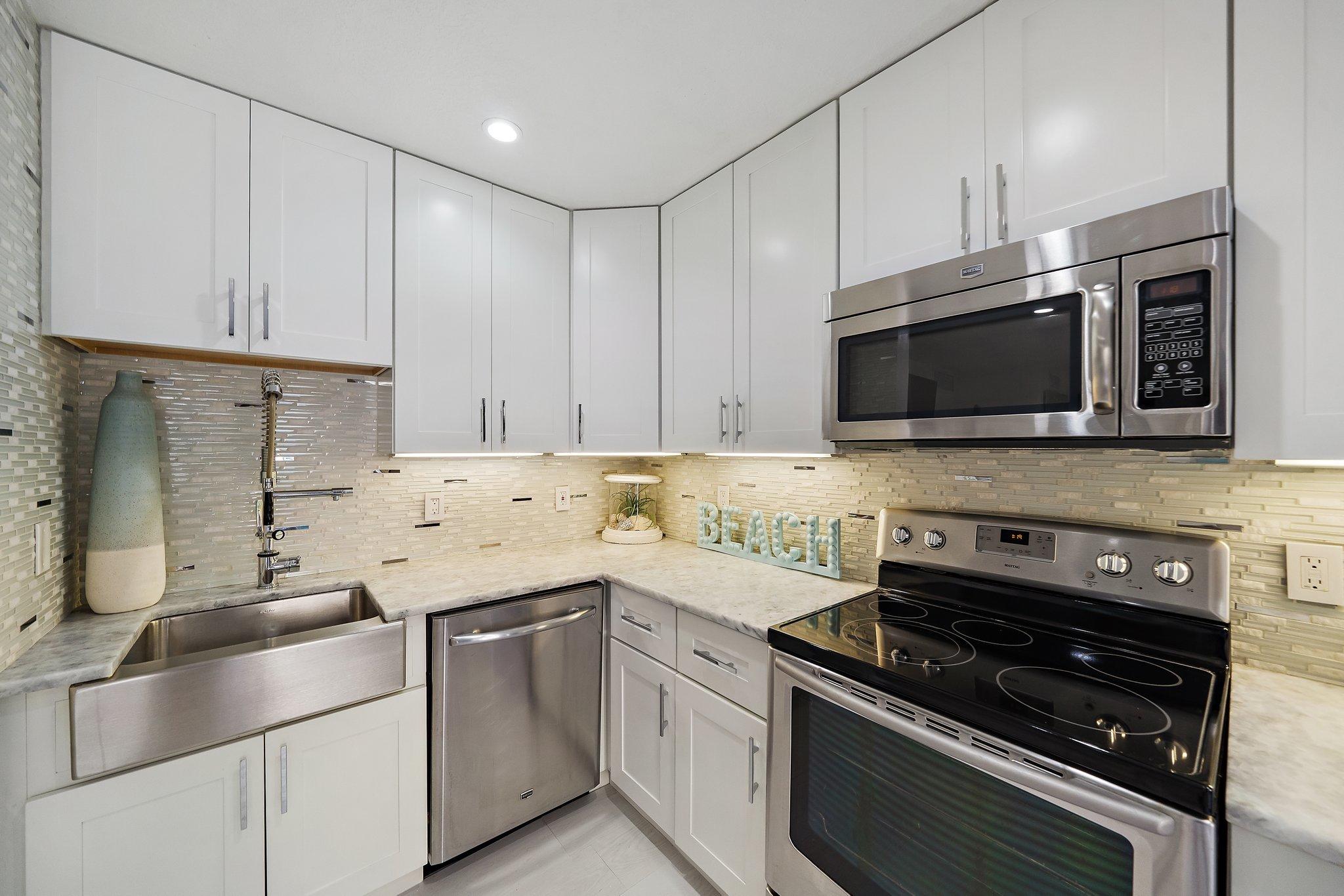 1605 Highway 1, Unit 14D Jupiter, FL 33477 - Photo 34 of 48 020-1605US1NSL14D-Jupiter-FL-SMALL