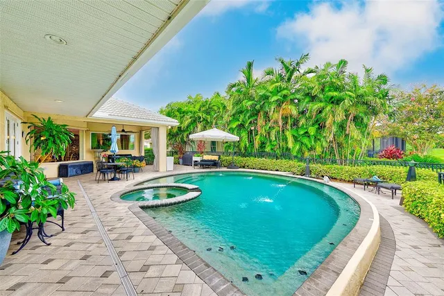 $1,150,000 | 7714 Aralia Way, Seminole, FL 33777