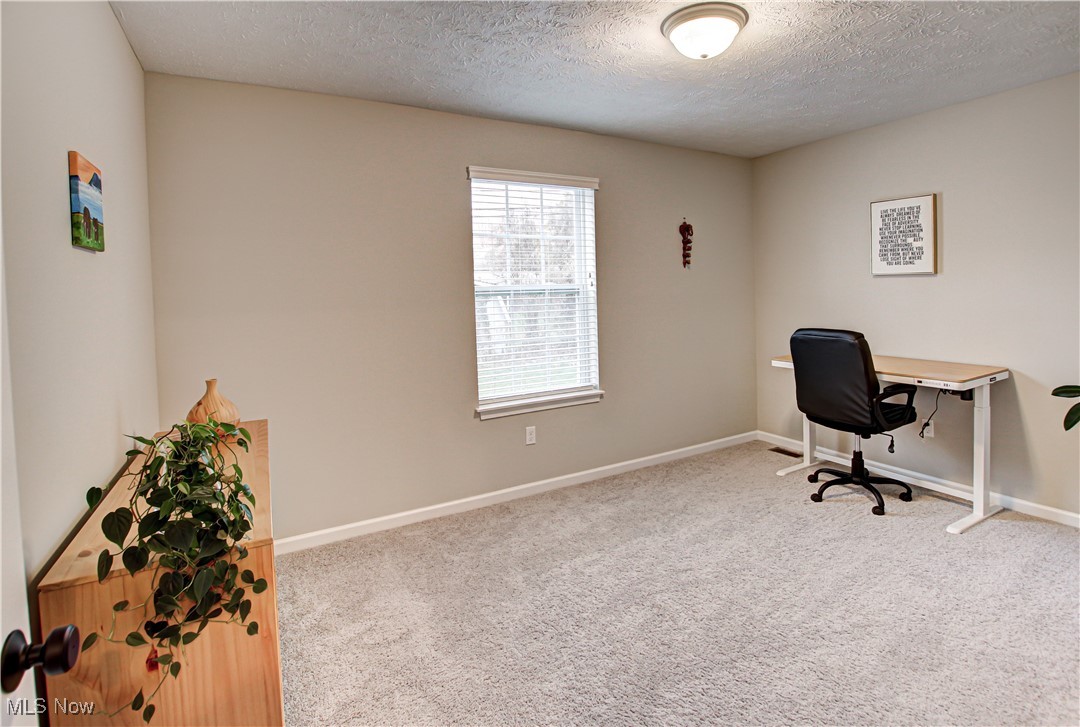 5877 Stumph Road Parma Heights, OH 44130 - Photo 20 of 31