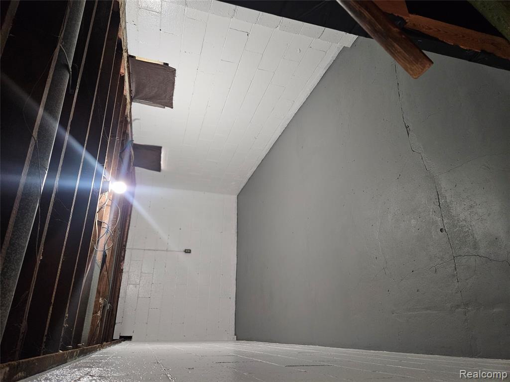 2032 Utley Road Flint, MI 48532 - Photo 10 of 11
