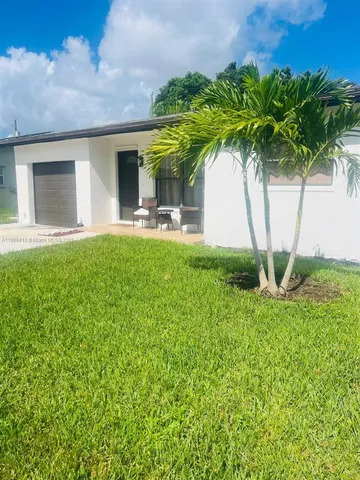 $470,000 | 9703 Southwest 2nd Street, Boca Raton, FL 33428