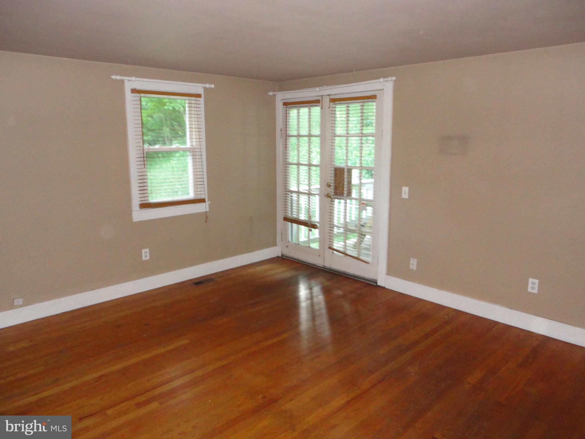 14637 Thornton Mill Road Sparks, MD 21152 - Photo 5 of 18 Master Bedroom