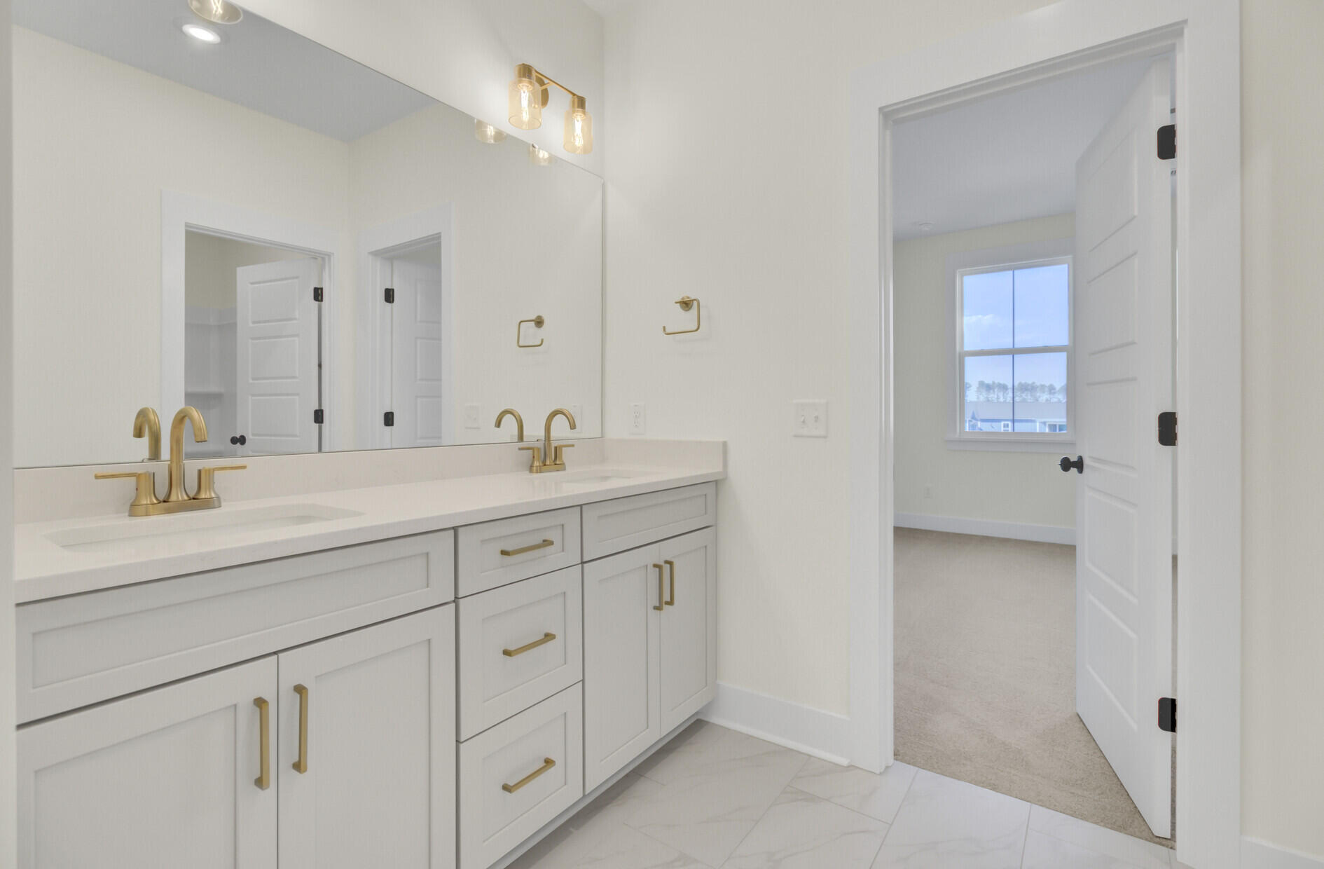 217 Clearpath Drive Summerville, SC 29486 - Photo 23 of 30 Wando N Guest Jack and Jill Bath
