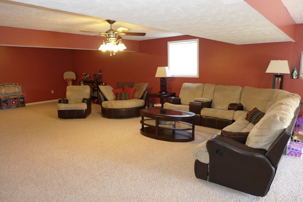 10 Greenbriar Road Mackinaw, IL 61755 - Photo 16 of 35
